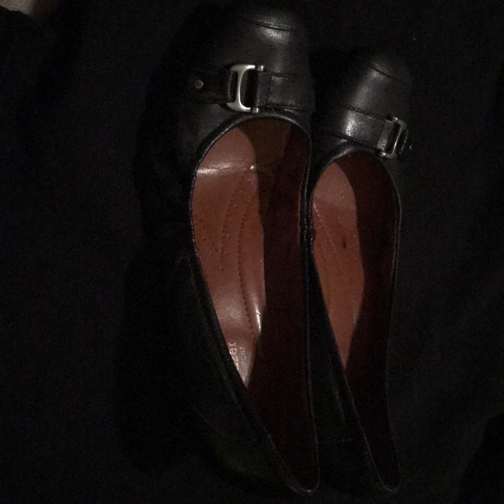 Black Naturalizer low heal